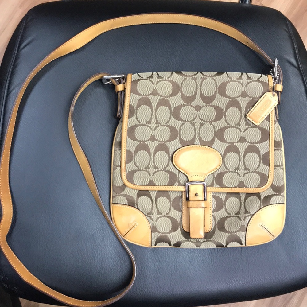 Coach Crossbody.